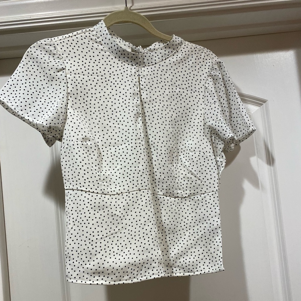 Brand New Abercrombie & Fitch Polka Dot Top S